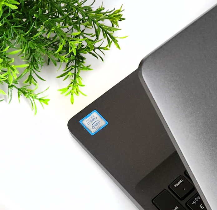 Dell Latitude 5500 - zdjęcie produktu